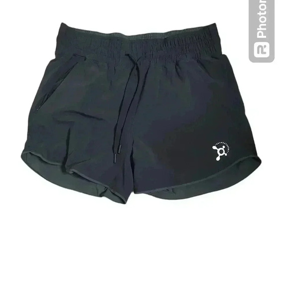 Lululemon Choose a Side Reversible Super-High Rise Short 4" Black / Graphite - Picture 6 of 8